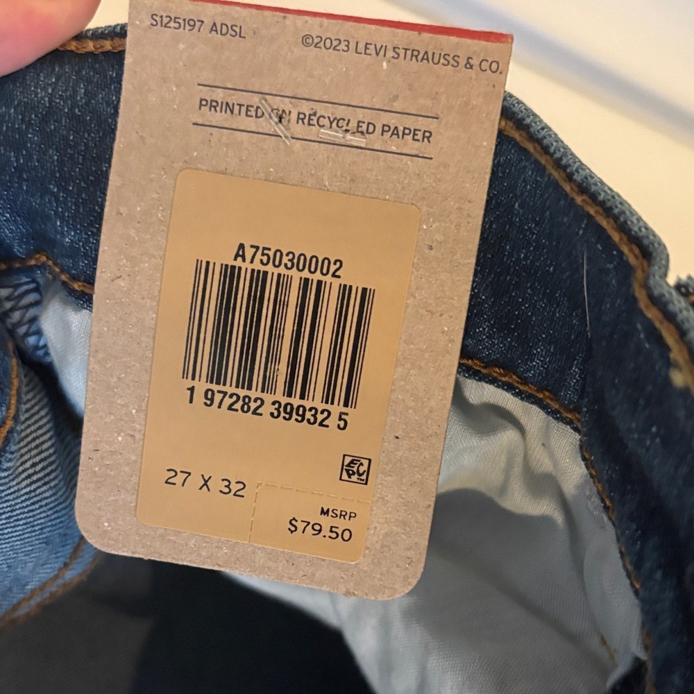 Levi's Ribcage Bell Jeans NWT - Picture 7 of 10